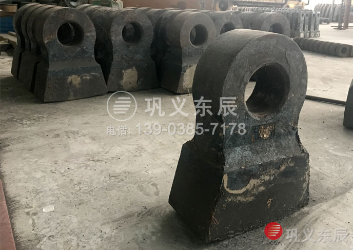 哪種材質(zhì)的翻砂鑄件錘頭耐磨壽命長 /upfile/201812/2018122139096661.jpg